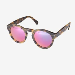 ILLESTEVA PINK LEONARD SUNGLASSES